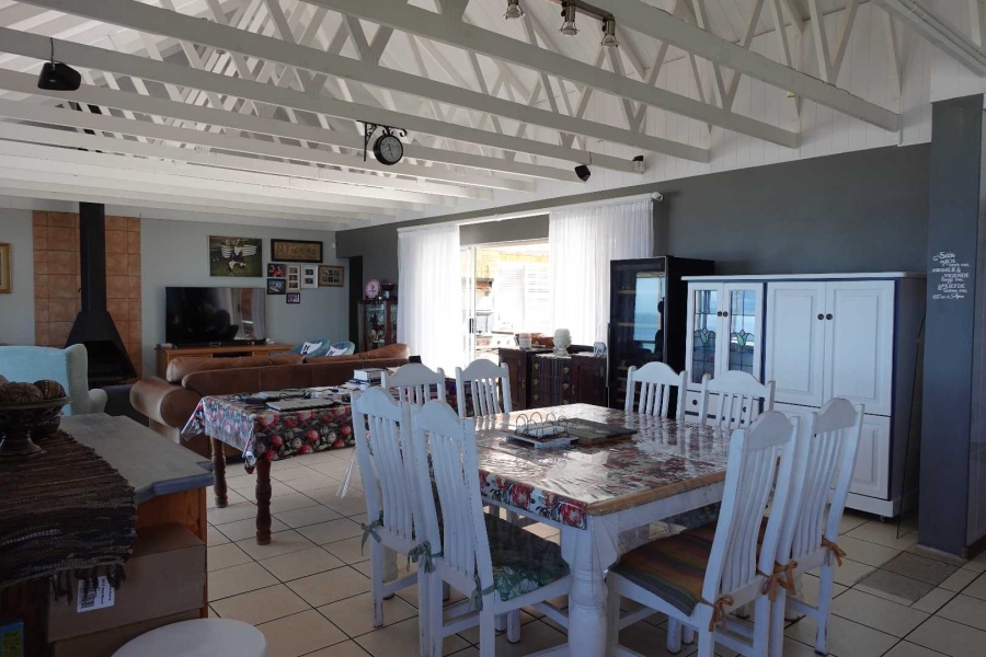 6 Bedroom Property for Sale in Outeniqua Strand Western Cape